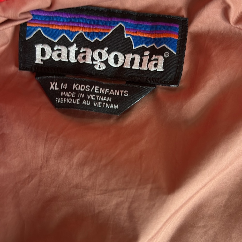 Patagonia quilted jacket, girls 14. - Picture 4 of 7